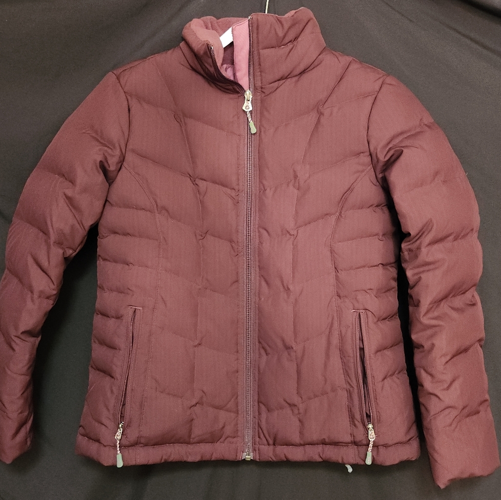 LANDS' END DOWN/FEATHER PUFFER MOCKNECK ZIP UP JACKET in WINE WOMENS XS (2-4).